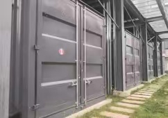 UPS